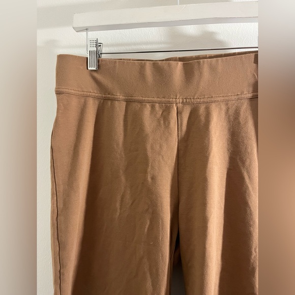 Lands' End Women's Tan Cropped Pants - Picture 4 of 6